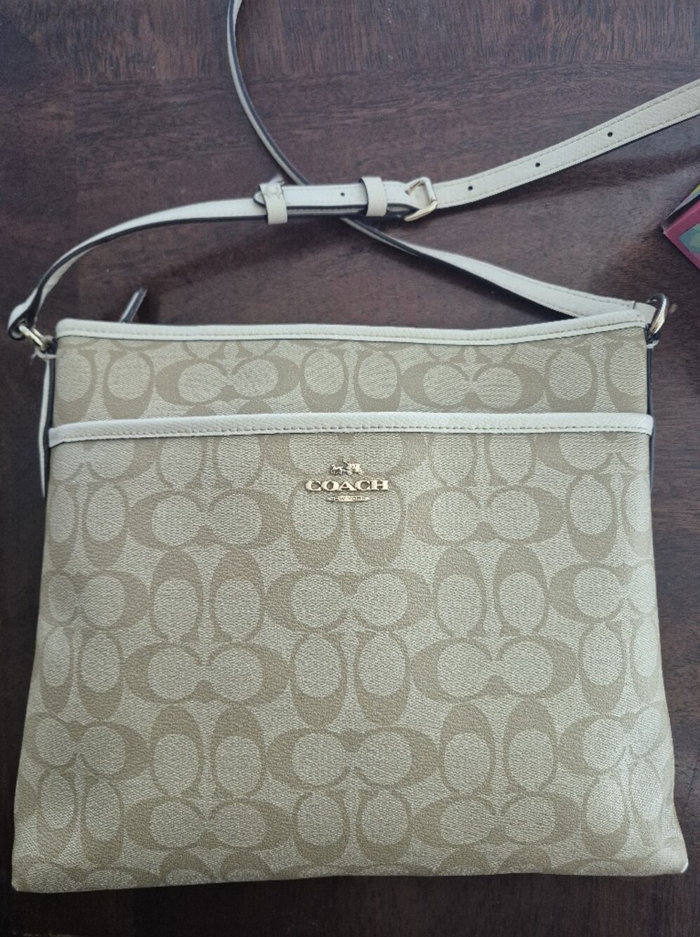 Coach Pebbled Signature Crossbody Bag in Beige :Reposh From Jebwa Mystery Bag